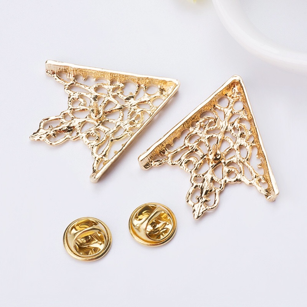 Goth Triangular Hollow Filigree Collar Tip Pins - Picture 11 of 16